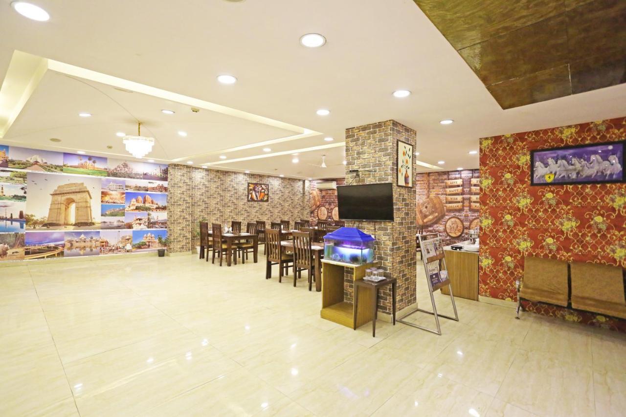 Hotel D'Capitol - Delhi Airport Nueva Delhi Exterior foto
