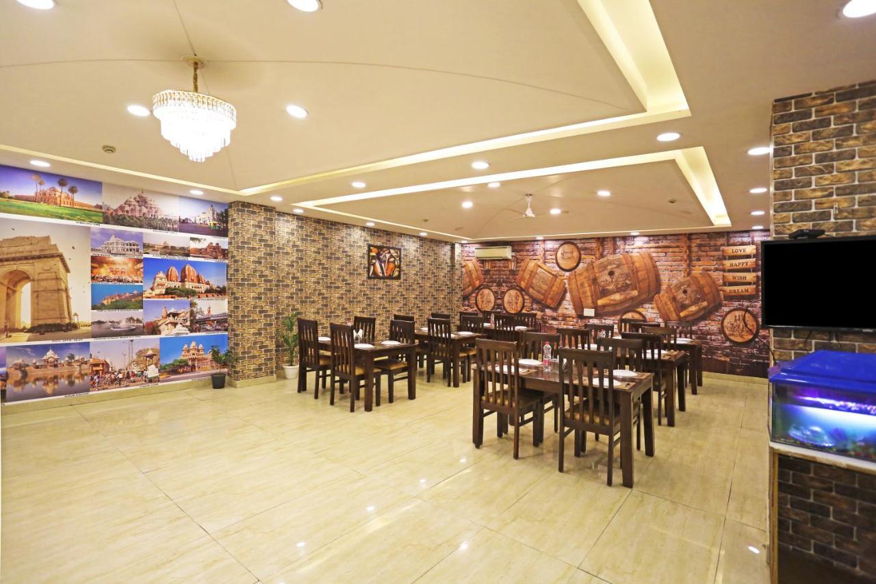 Hotel D'Capitol - Delhi Airport Nueva Delhi Exterior foto